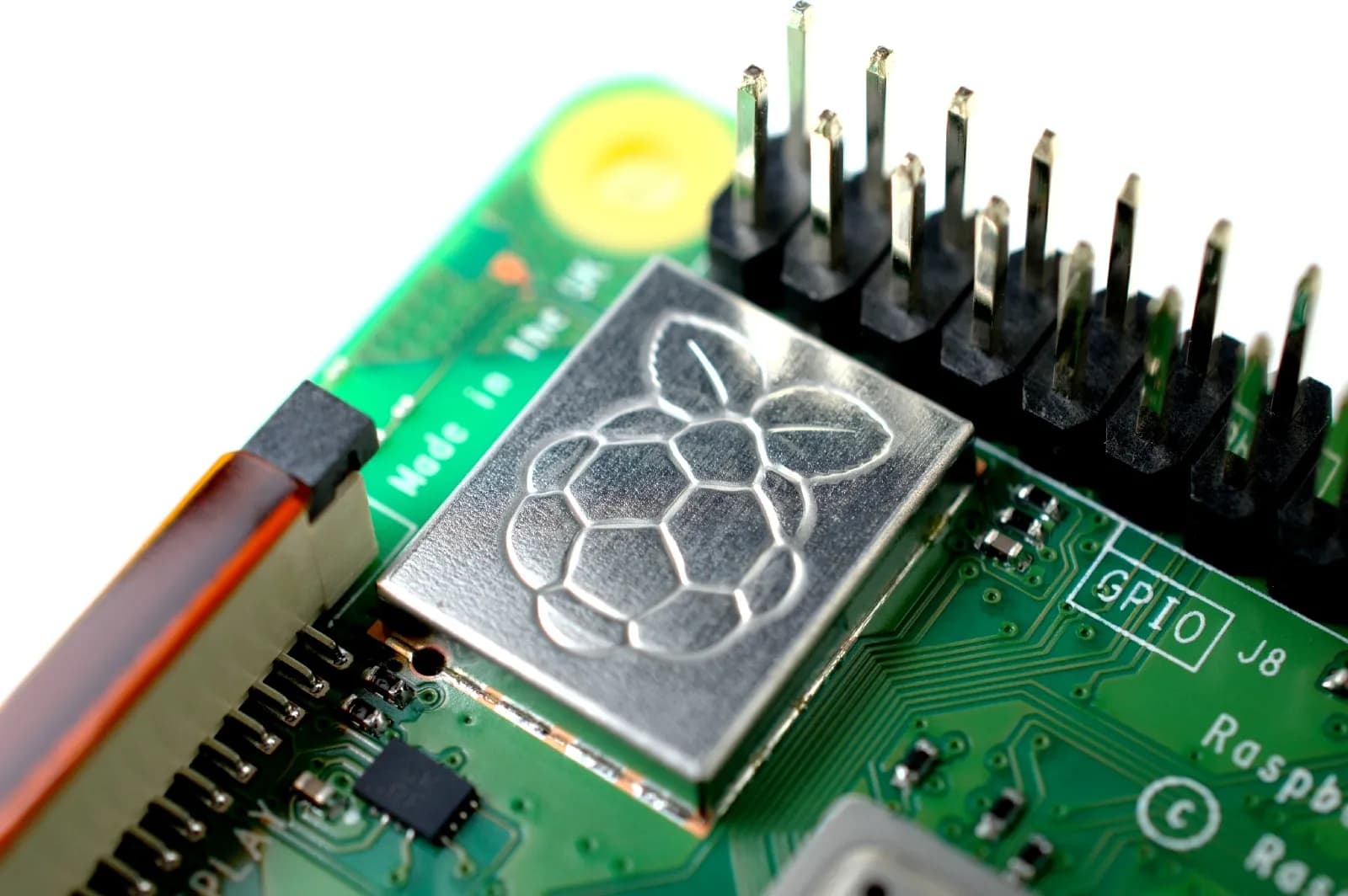 Raspberry Pi 3 Model A+ - Gallery Image 3