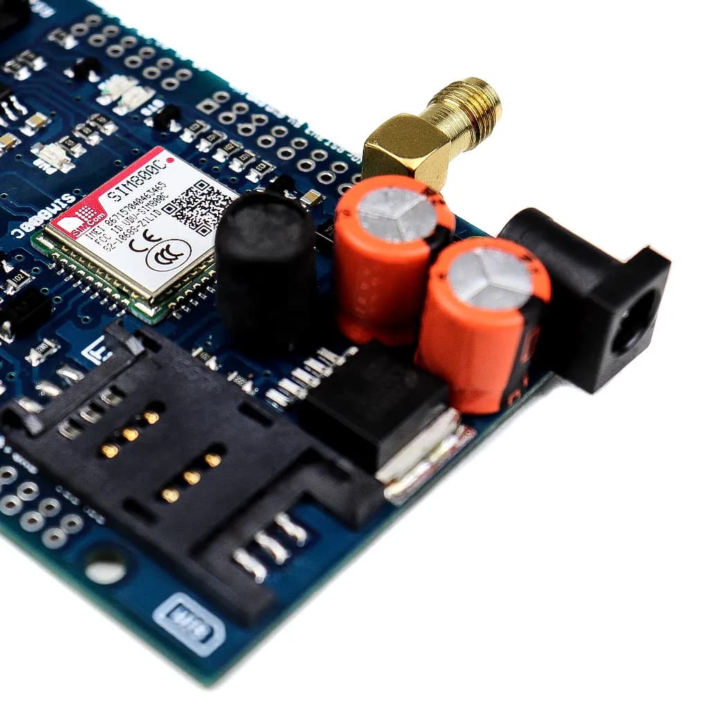 GSM SIM800C Modem with Antenna - Gallery Image 4